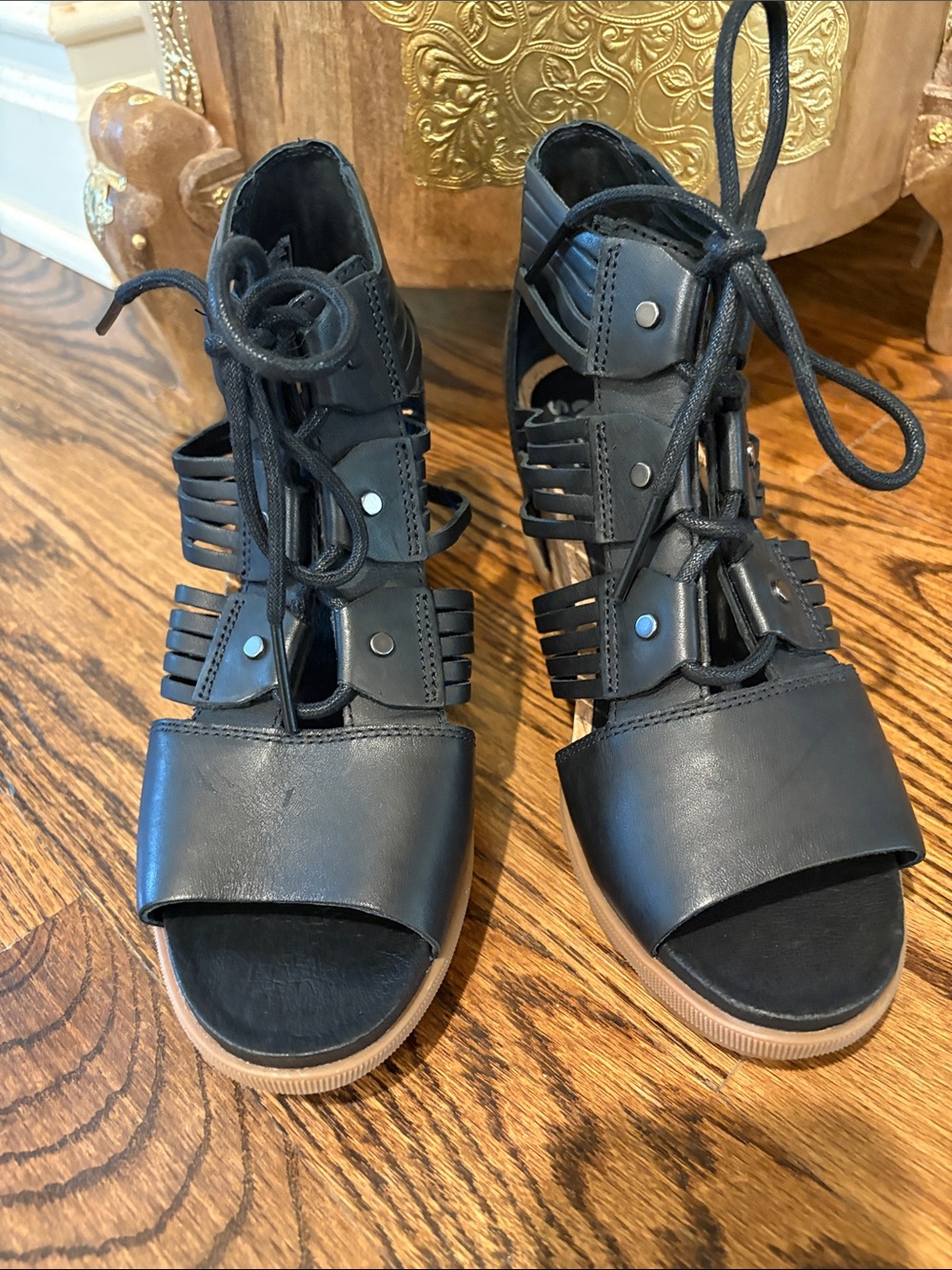 Sorel Black Lace-Up Wedge Sandals with Tan Sole size 9 - Picture 5 of 12
